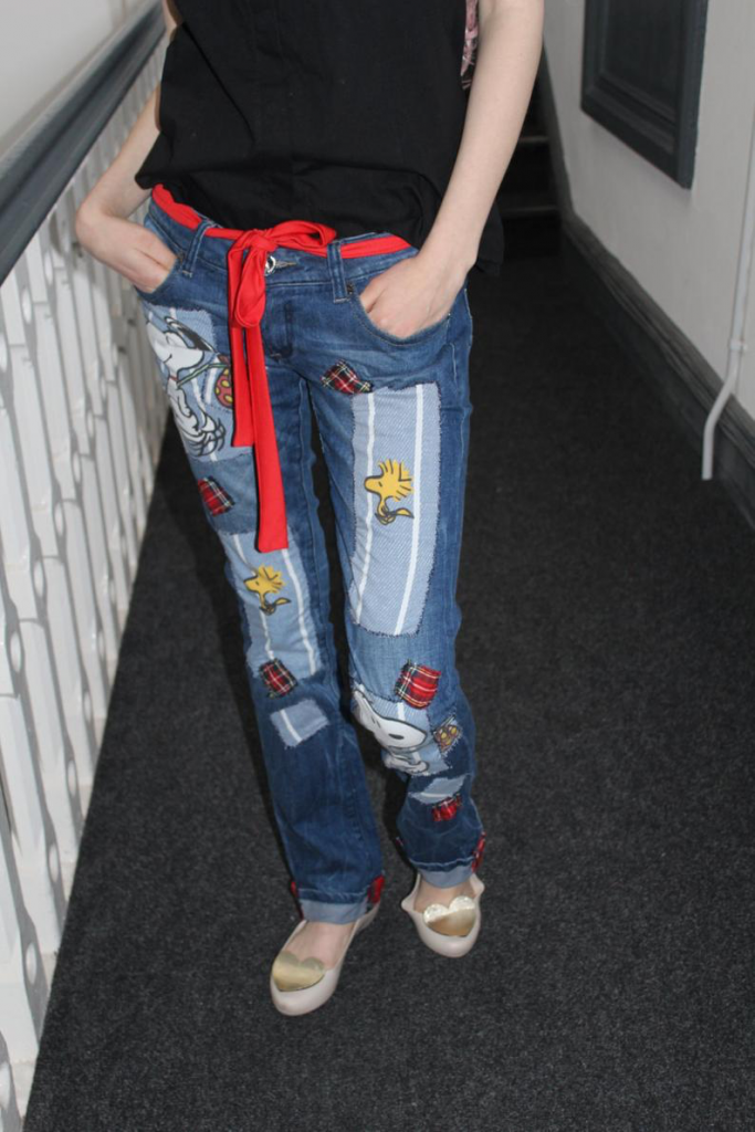 levi's snoopy jeans