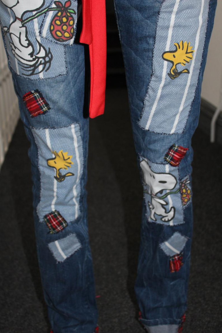 levi's snoopy jeans